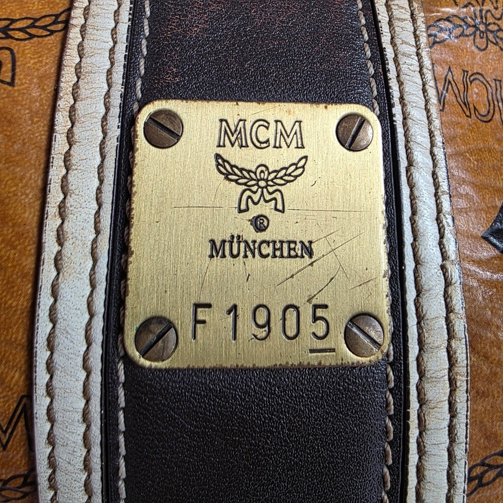 MCM Visetos Shoulder Bag small Tan and Black - Picture 4 of 9